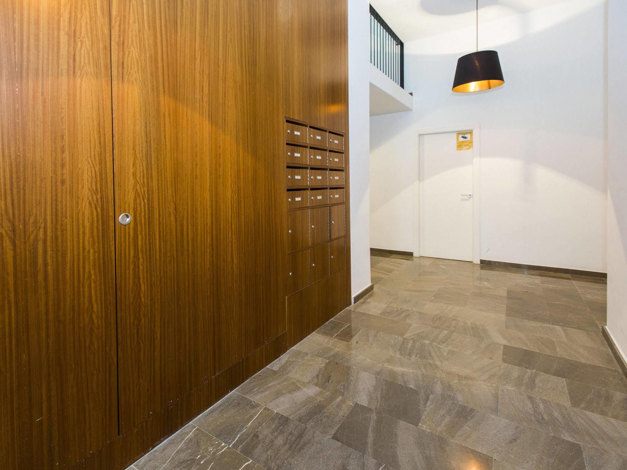 Total Valencia Vitoria Apartment Exterior photo