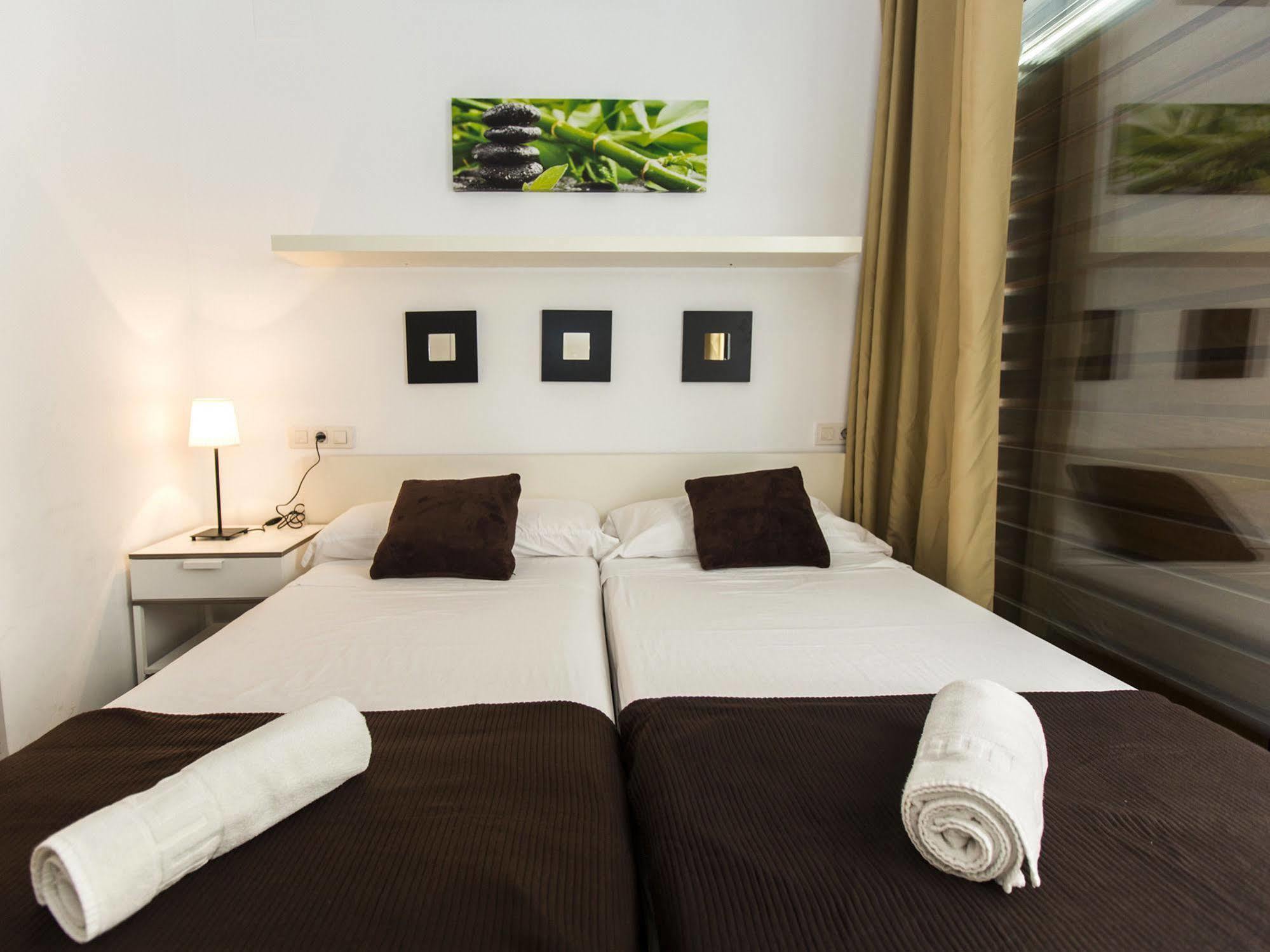 Total Valencia Vitoria Apartment Exterior photo
