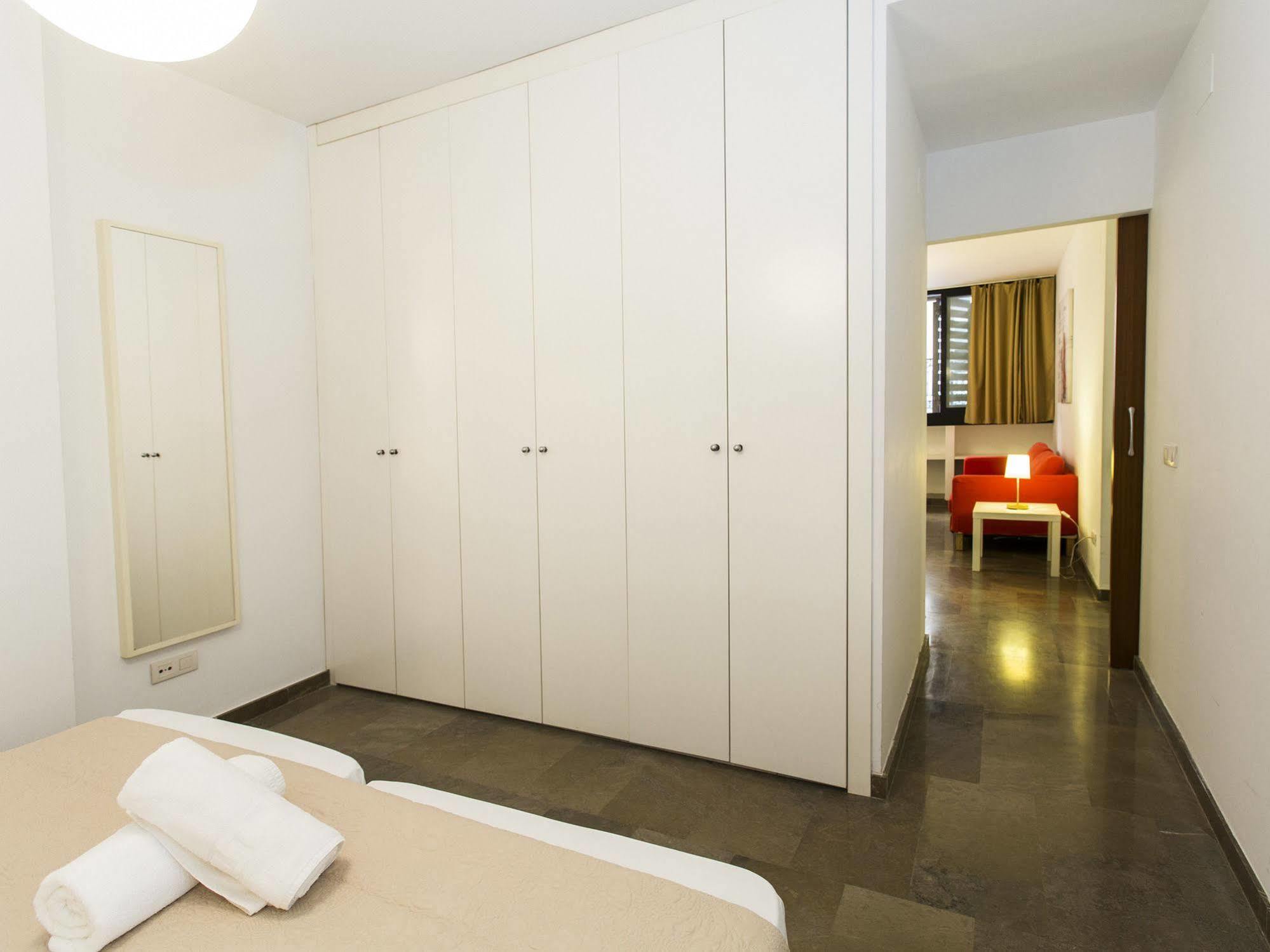 Total Valencia Vitoria Apartment Exterior photo